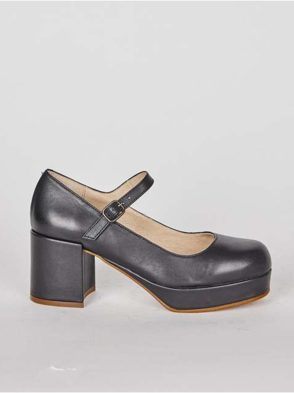 Intentionally Blank Taft Platform Mary Jane in Black
